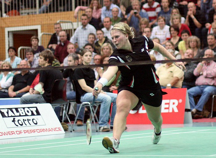 Michaela Peiffer beim Badminton-Länderspiel Deutschland - England in Heilbronn, Foto: Frank Kossiski