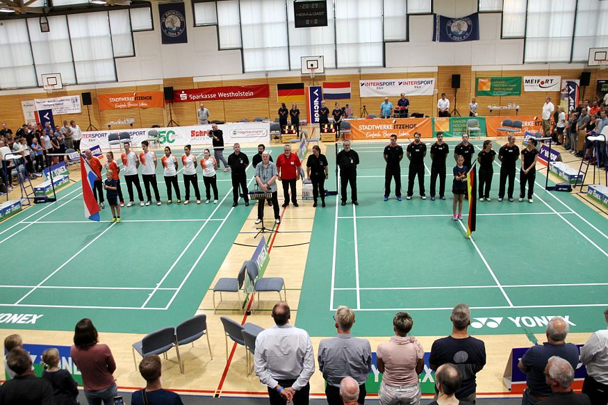 Badminton-Länderspiel Deutschland - Niederlande in Brokdorf, ausgerichtet durch den Sport-Club Itzehoe